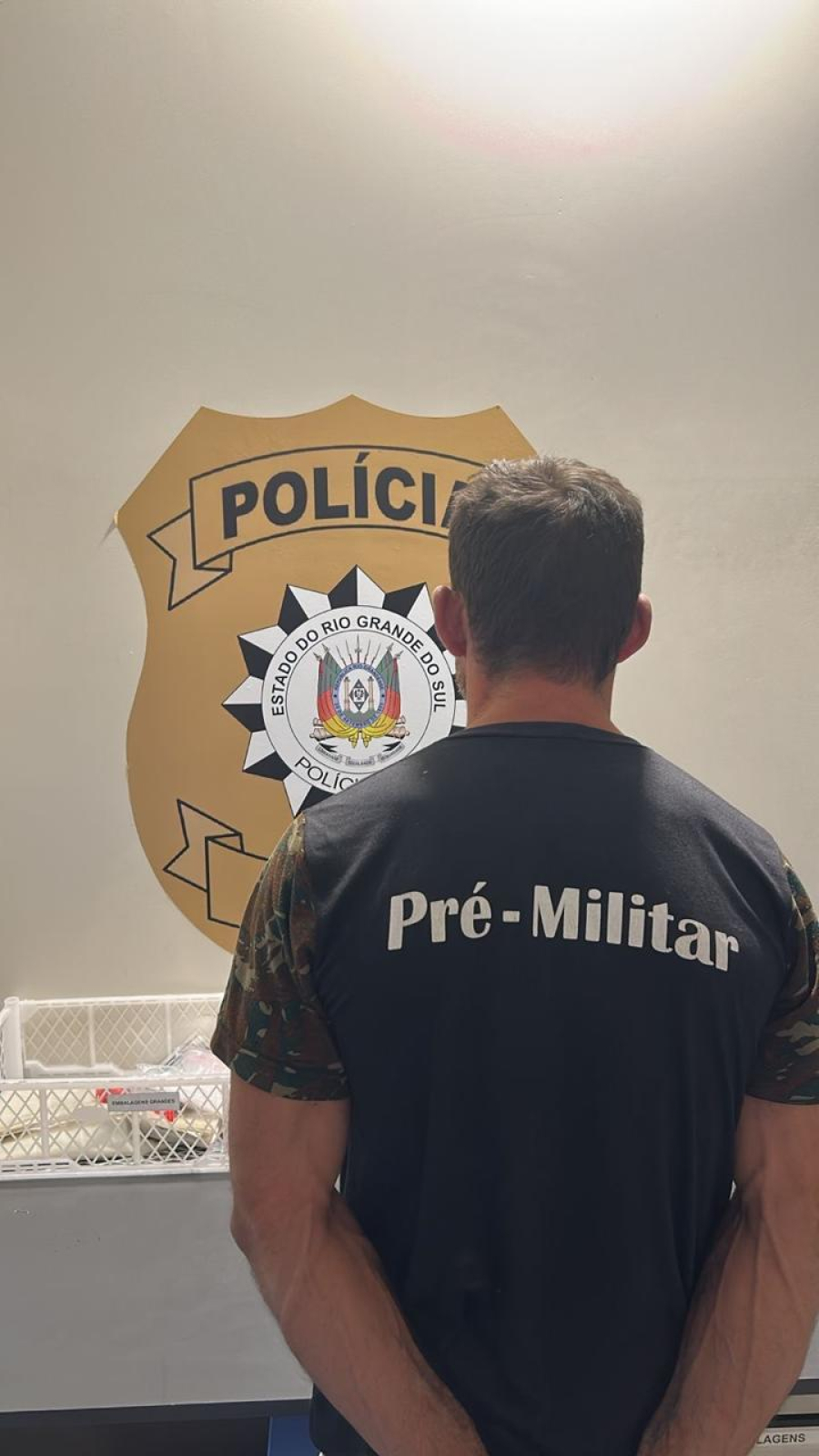 Polícia Civil de Gramado prende investigado pela prática de dois crimes de ROUBO cometidos contra estabelecimentos comerciais distintos na cidade