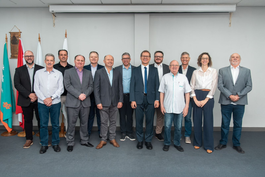 Nova diretoria da Farmácias Associadas tomou posse