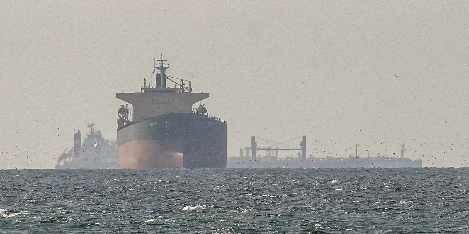 Em reação a Trump, Irã ameaça retaliar portos do Pérsico e Mar de Omã